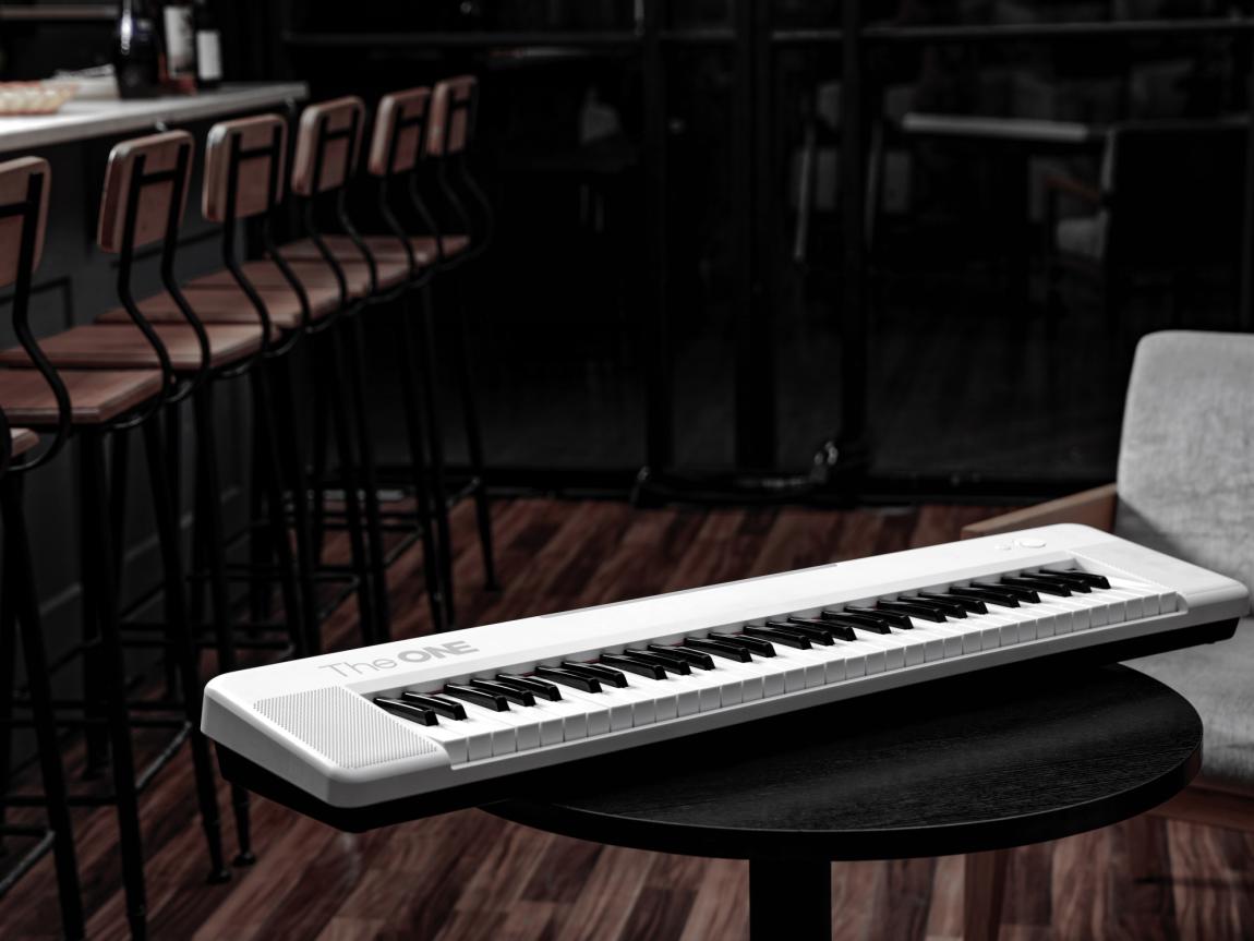 TheONE上手体验：一款能够一起学习的电子琴，时尚轻薄