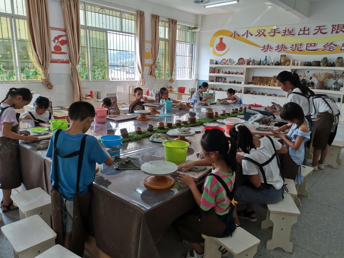 张清球校长:“陶”冶性灵,让“正雅”之美溢满心田