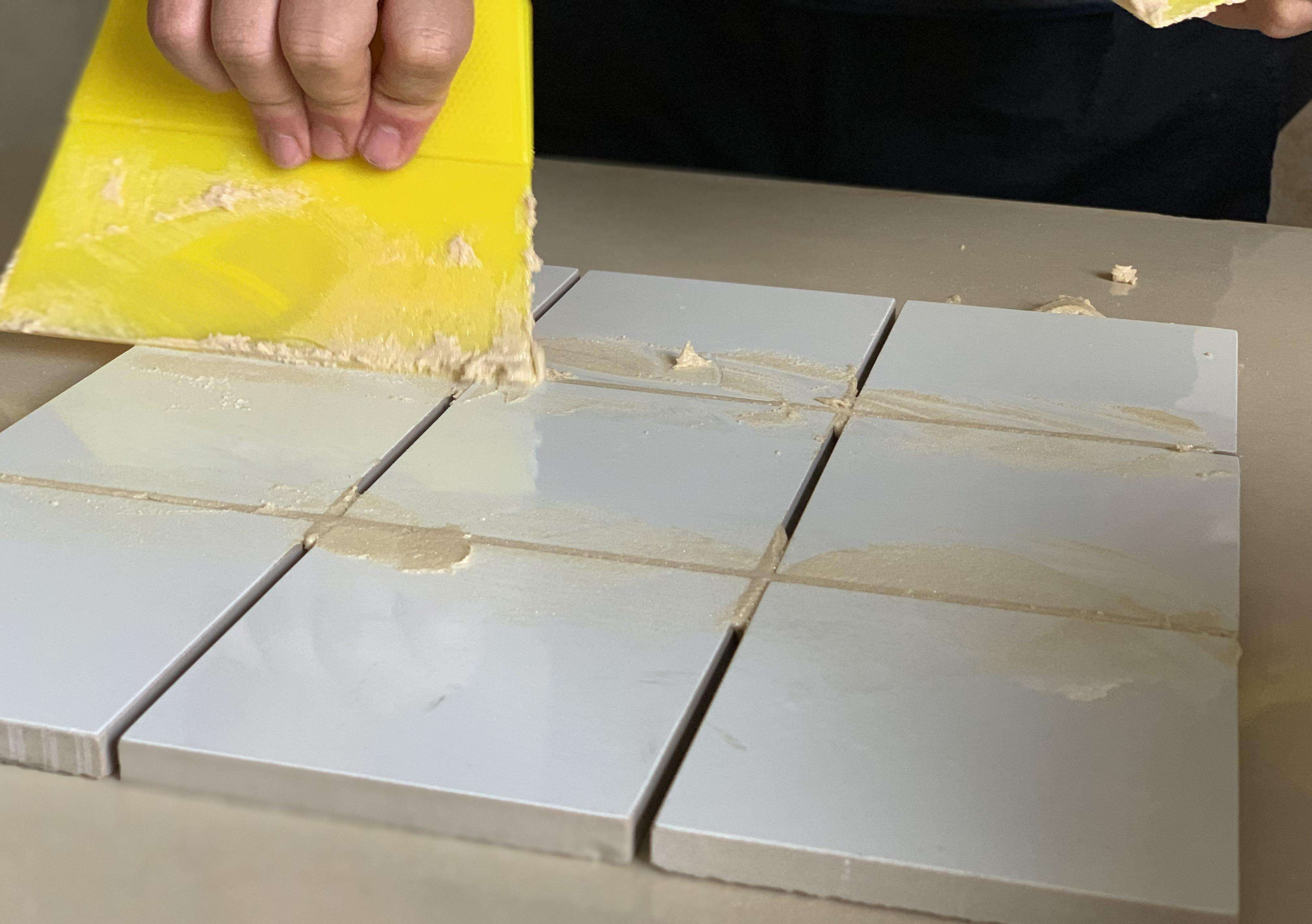 美缝选什么材料环氧彩砂和美缝剂,美缝剂一定要胶枪吗