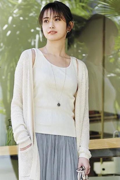 优衣库成功被圈粉,优衣库kaws联名遭疯抢