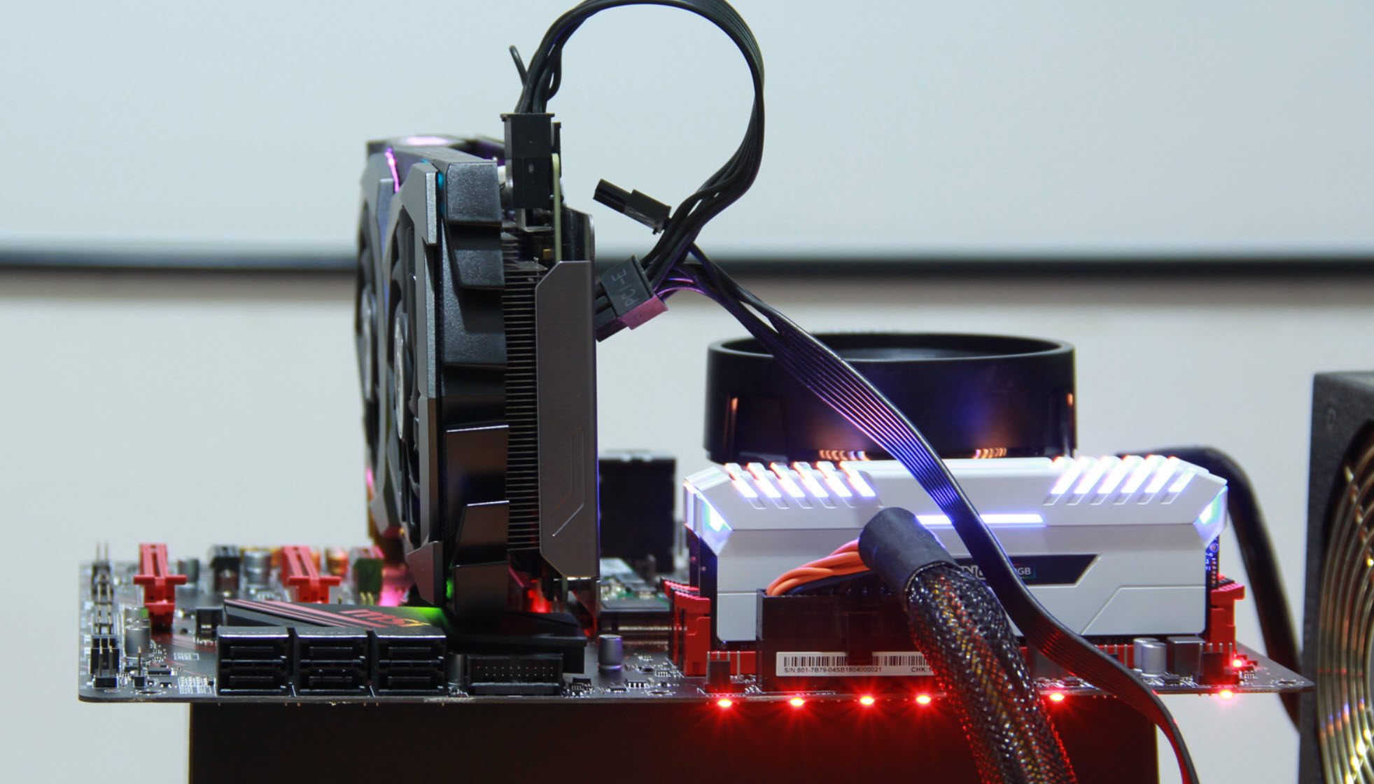 这个大便宜不是谁都能赶得上的，全看你当初有没有在主板上省钱