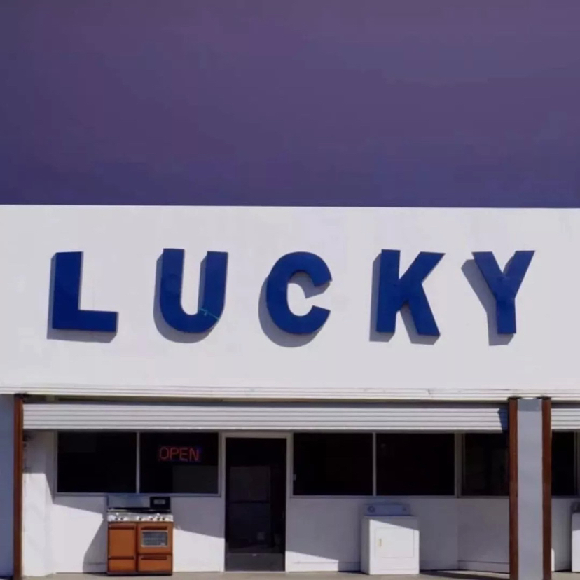 好看的微信聊天背景图片情侣,好看的微信聊天背景图高清动漫