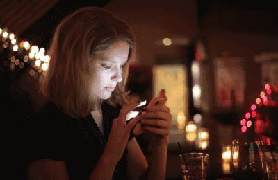 手机揣裤兜会杀精？电量越低辐射越大？还让不让人愉快地玩手机了