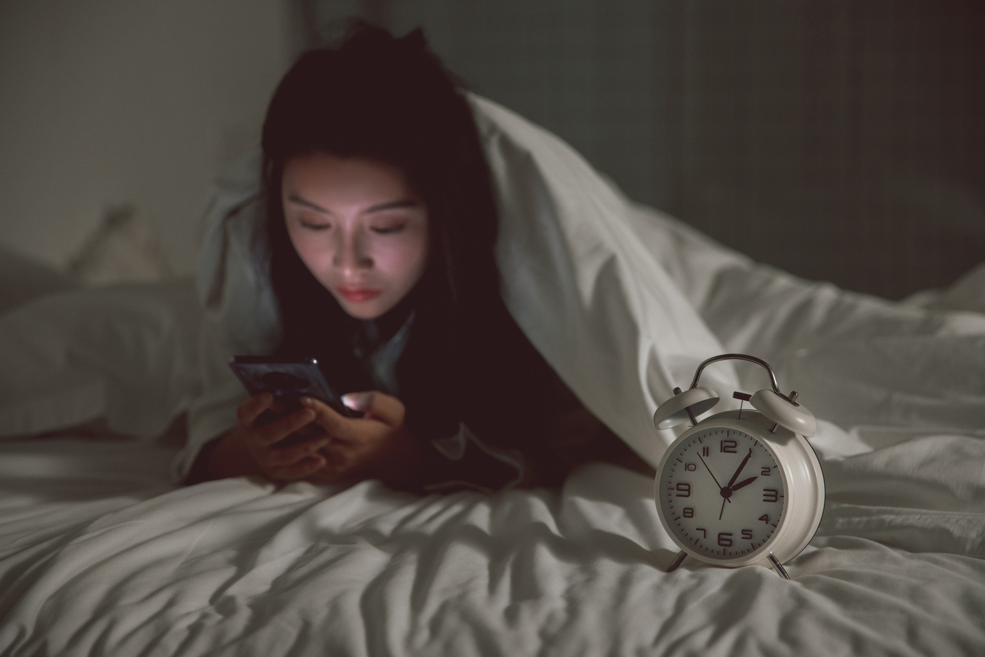 网络少年如何戒掉网瘾,上网网瘾怎么治