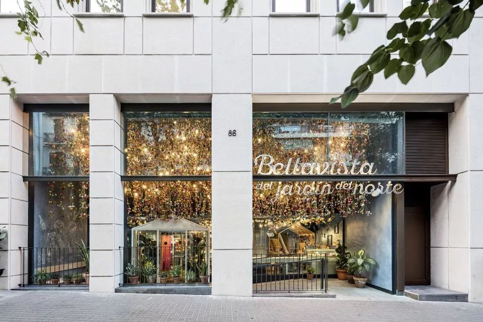 经济下行期影响鲜花生意吗,经济下行艺术行业