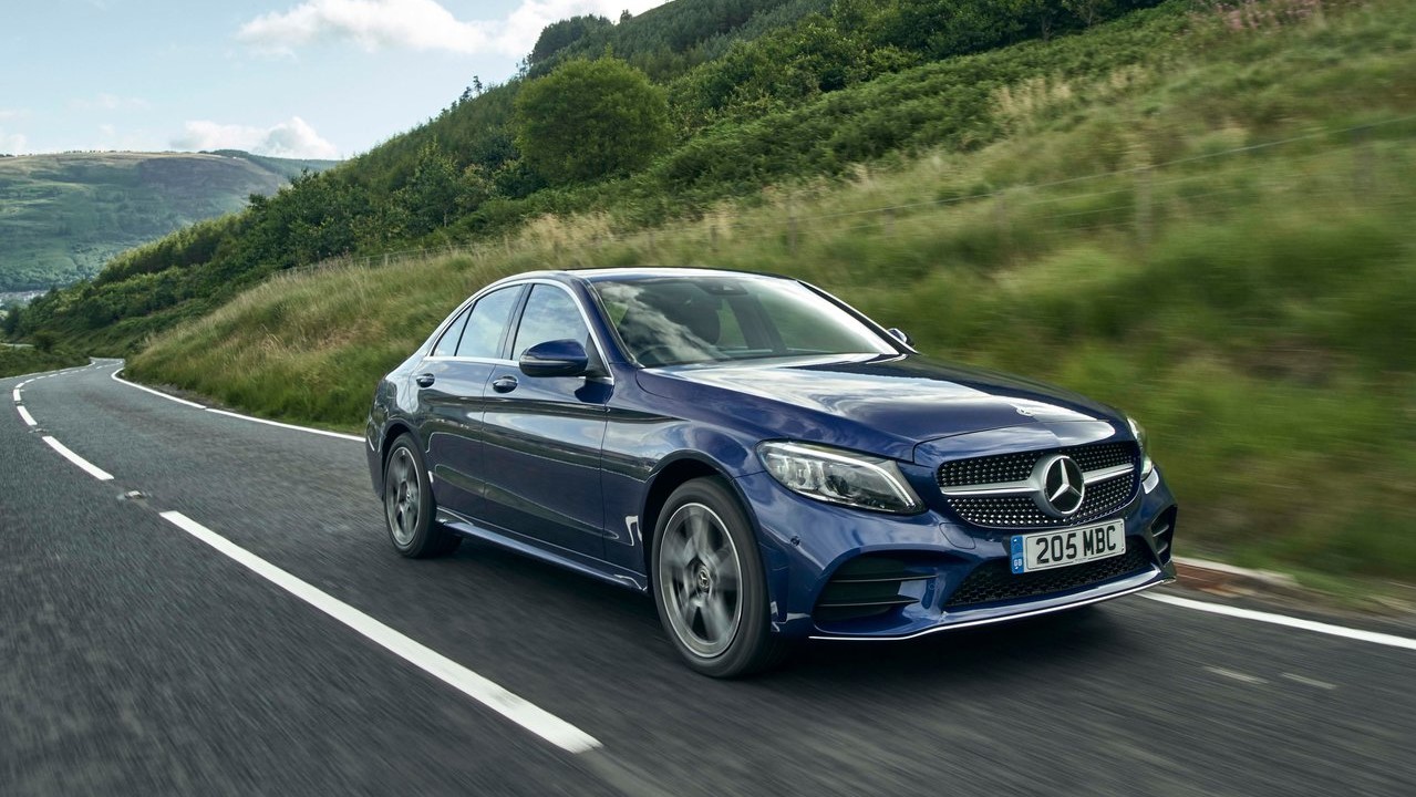 宝马3系老款和新款对比讲解,新宝马3系深度评测内饰