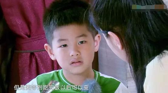 胡可的儿子哭闹的视频,胡可讲孩子脾气暴躁