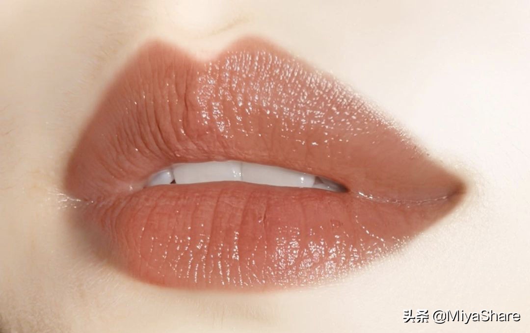 满满高级感超显白的奶茶色,奶茶色才是时尚榜一霸好看显气质