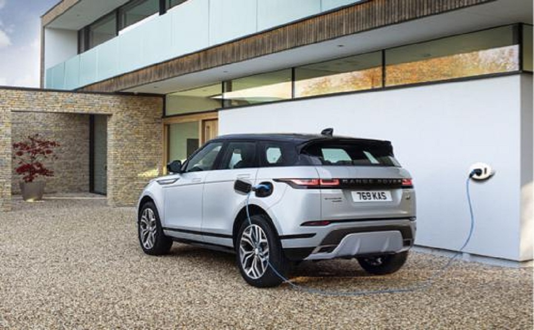 青睐极光颜值超高，畏惧极光空间不足？换个动力总成，变香了吗？