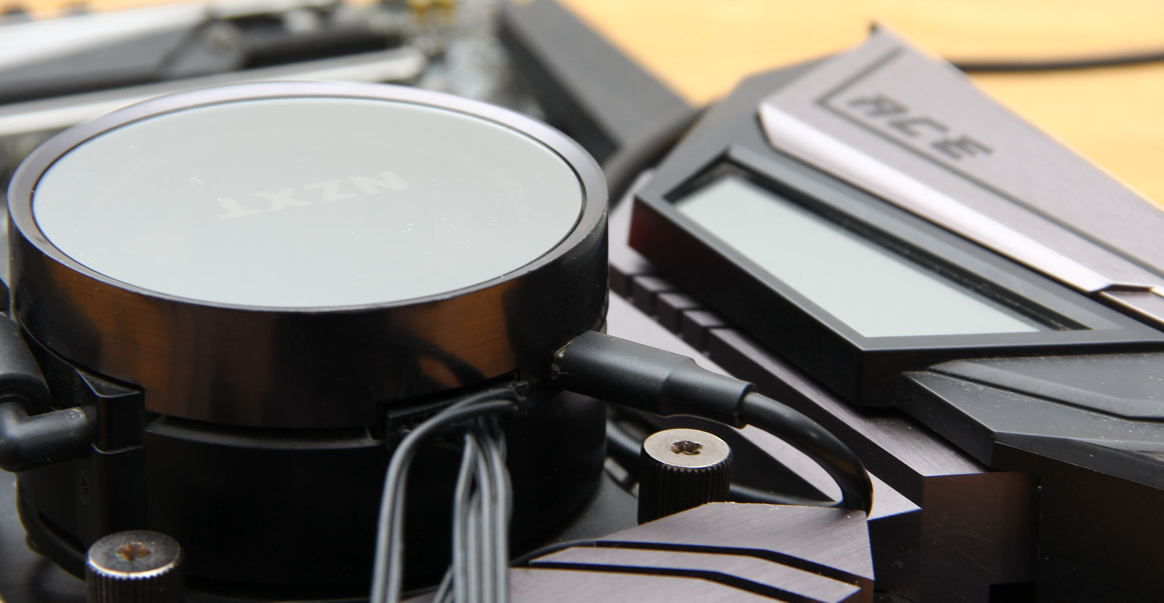 从此泡面伴余生…EVGAKINGPIN卡皇装机实录