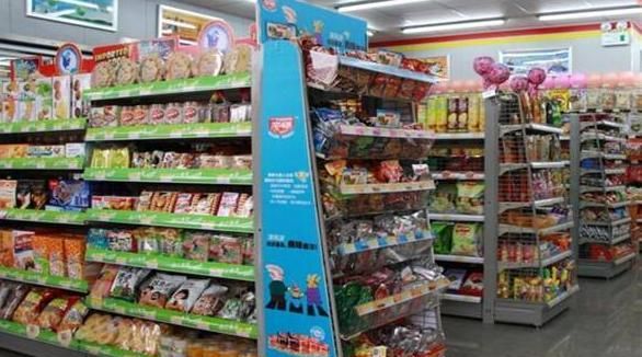 便利店日营业额4千，30万加盟费能否接手？看店主怎么说