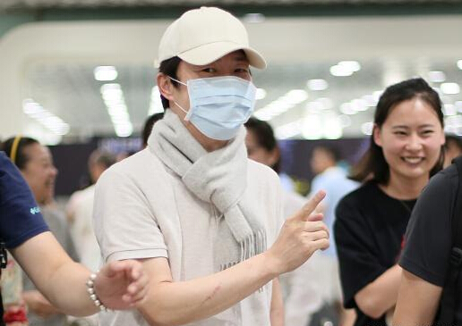 费玉清退出演艺圈后的准备,小哥费玉清退出演艺圈