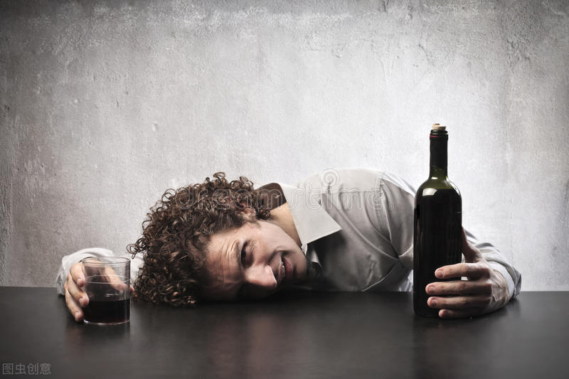 我的爸爸是个酒鬼作文,我的爸爸是个酒鬼英语