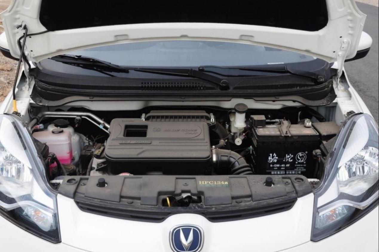 长安奔奔四缸燃油代步车技术指标,长安奔奔五座