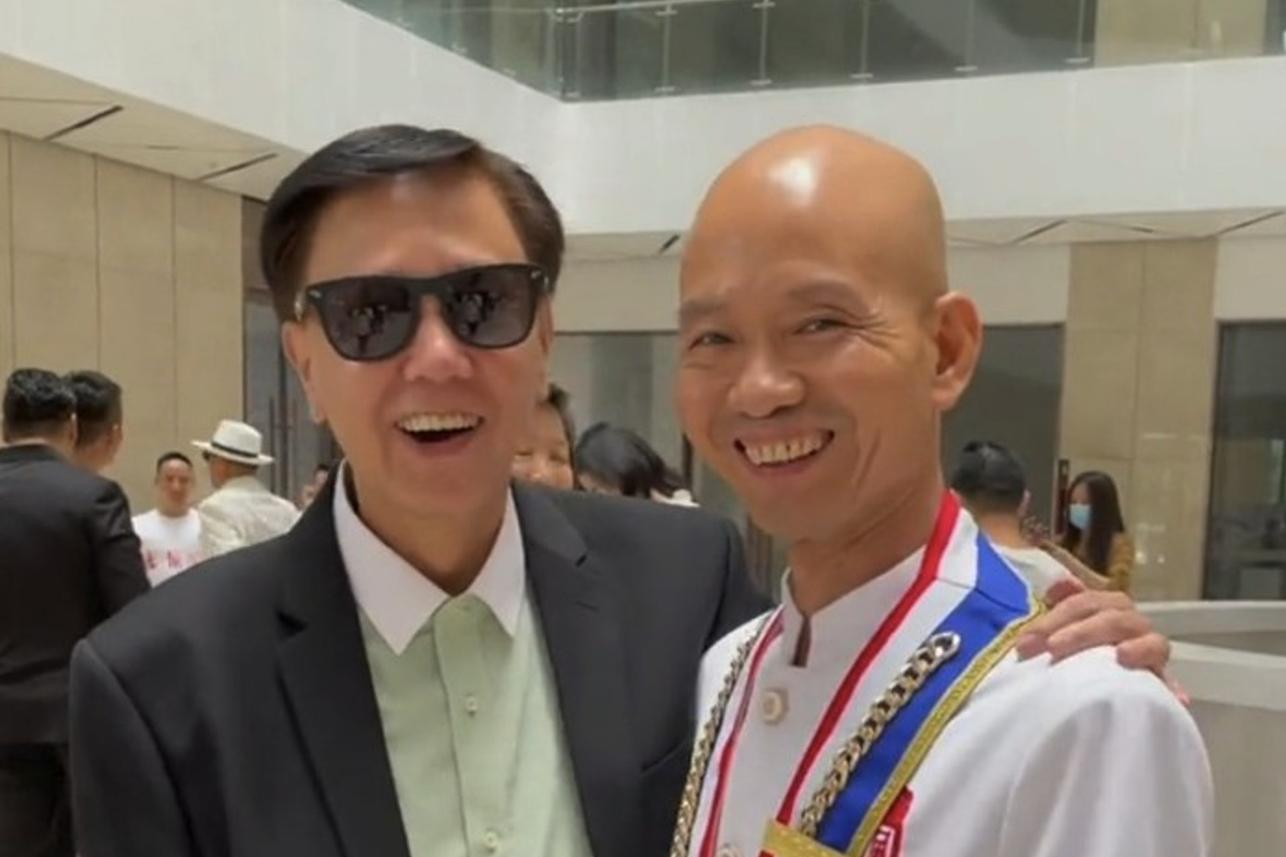 从收徒仪式到拜把子名场面，64岁万梓良被质疑：入戏太深？