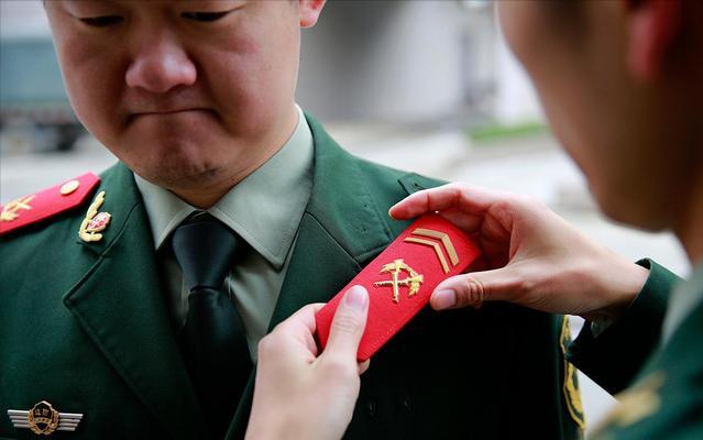 为什么说当兵不能当副班长,当兵为什么只能当2年