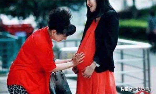 孕早期胎儿停育了孕妇有什么反应,孕早期怎么发现是否胎儿异常