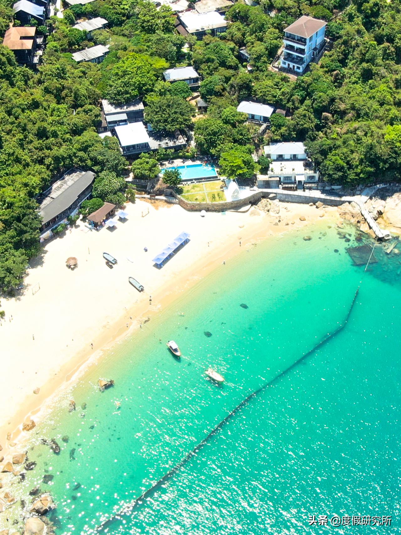 中国媲美马尔代夫海滩,海水很清澈的地方外国