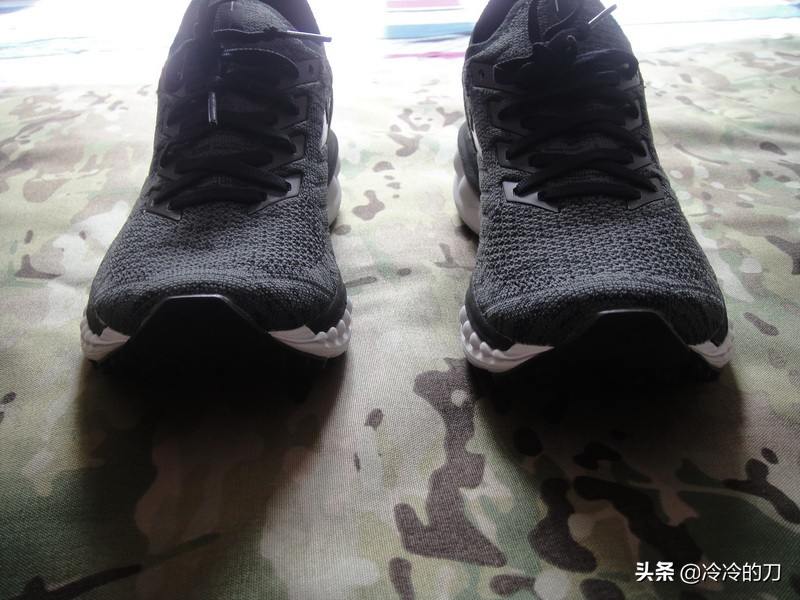 mizuno缇庢触娴撹窇闉媤avesky4,mizuno璺戞闉嬬編娲ユ祿wave58