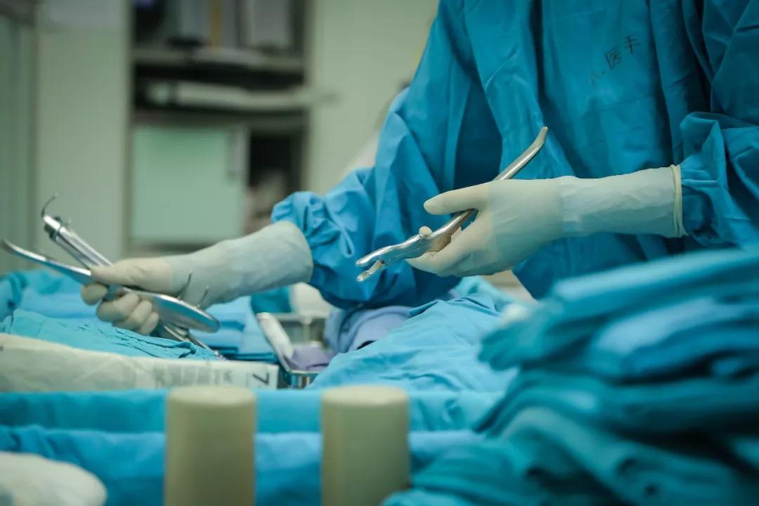 恶性生殖细胞瘤影响视力怎么解决,眼睑基底细胞癌的预后