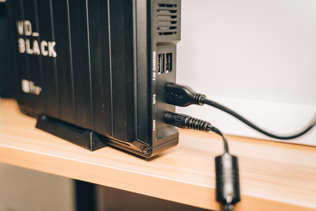 西部数据wd5000bpkt硬盘,西部数据wd1tbtype-c移动固态硬盘