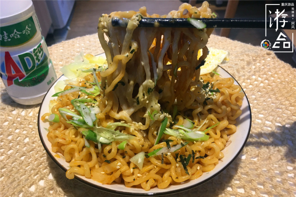 方便面碎渣的做法大全,碎了的方便面怎么弄好吃