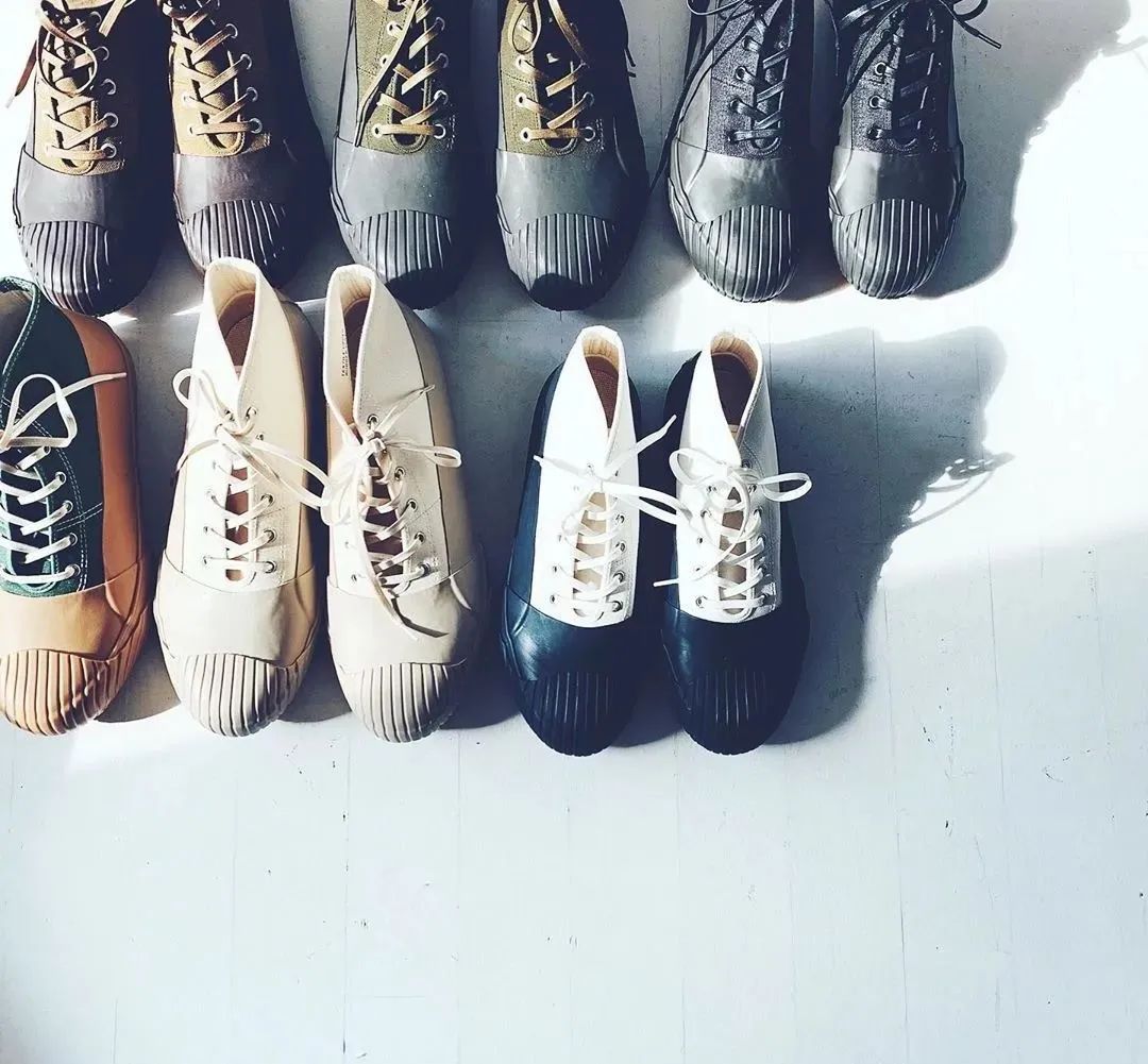 今年流行的帆布鞋品牌,今年流行的帆布鞋颜色学生
