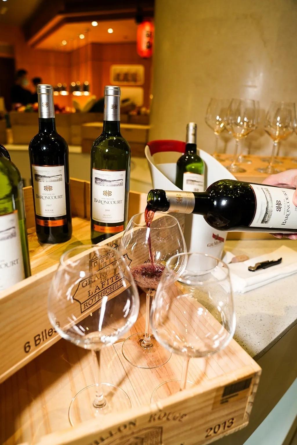 母亲节可用!波龙+进口海鲜+BBQ+火锅畅吃!酒水畅饮!全周通用