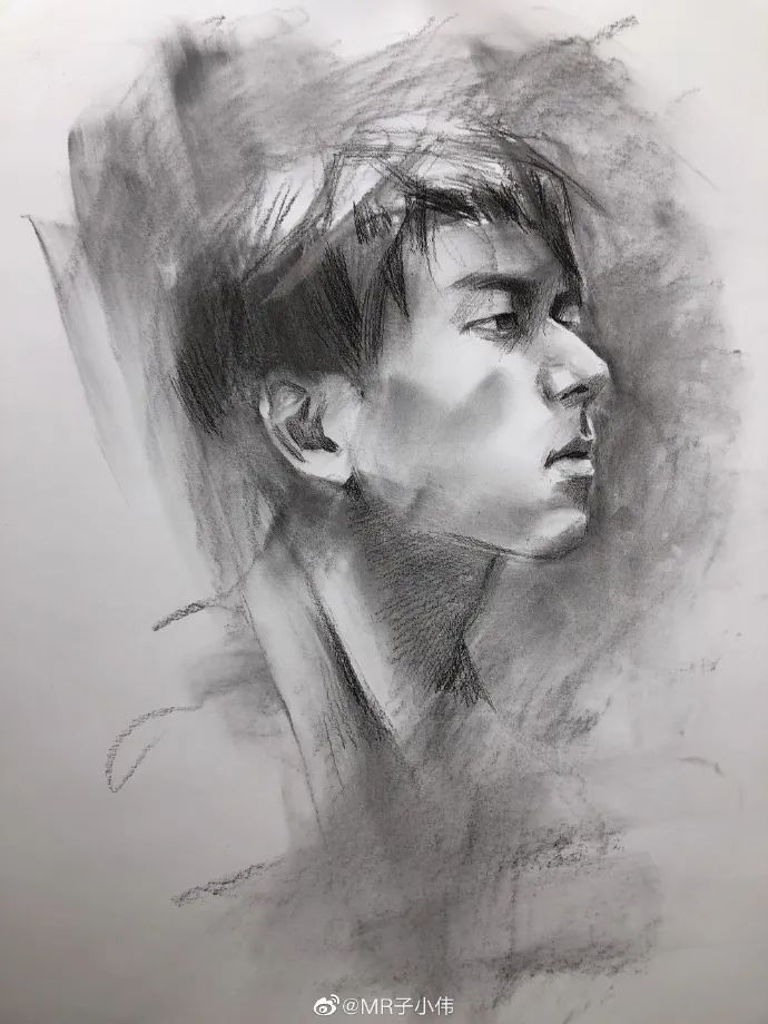 画一幅素描100万笔,胡歌、李现、迪丽热巴在他笔下全都画活了