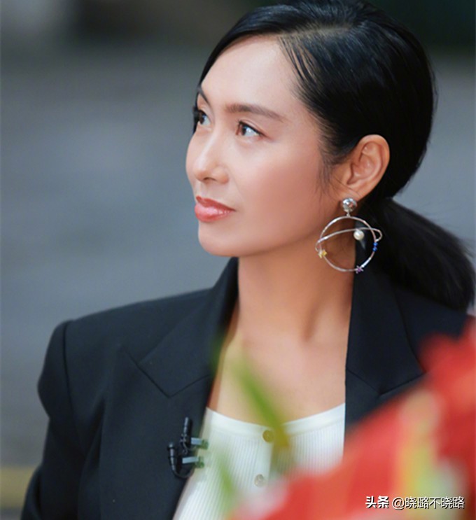 中年妈妈减龄发型短发,哪种发型适合中年女性比较减龄呢