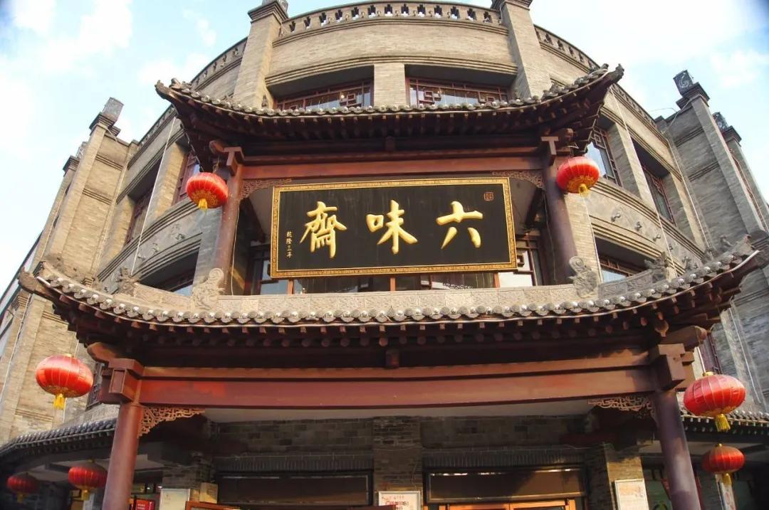 太原来钟楼街感受传统和潮流共振,一个太原钟楼街为何如此吸引众人