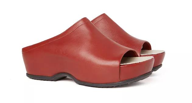 「每周联名X讯」众人骂丑,价格却直逼倒钩的鞋究竟长什么样?