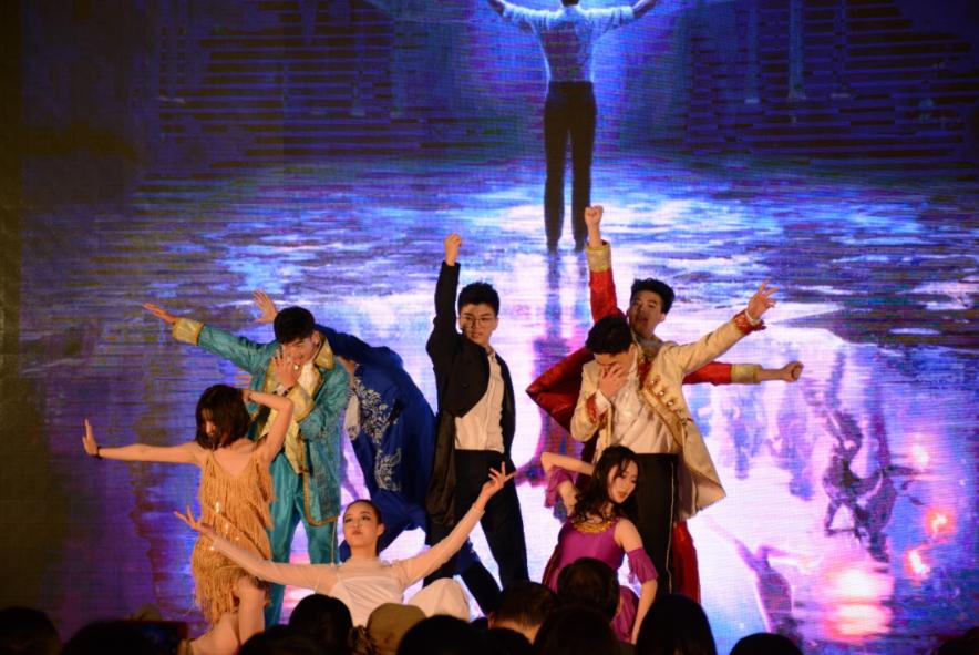 PK海内外学霸，狂揽藤校！看完这群深圳娃的日常，终于知道差哪了