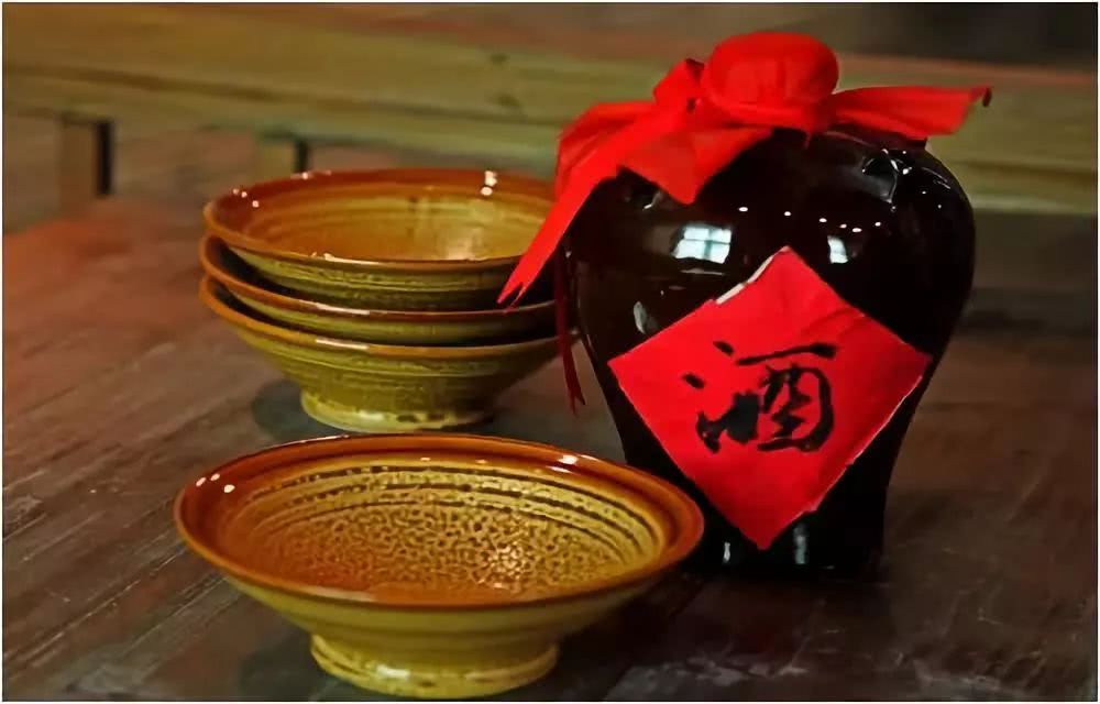 中国白酒和伏特加最大差异,伏特加为什么比白酒好那么多