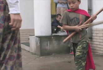 用体罚、殴打“治疗”抑郁症的游学营,把一群孩子逼到自杀了