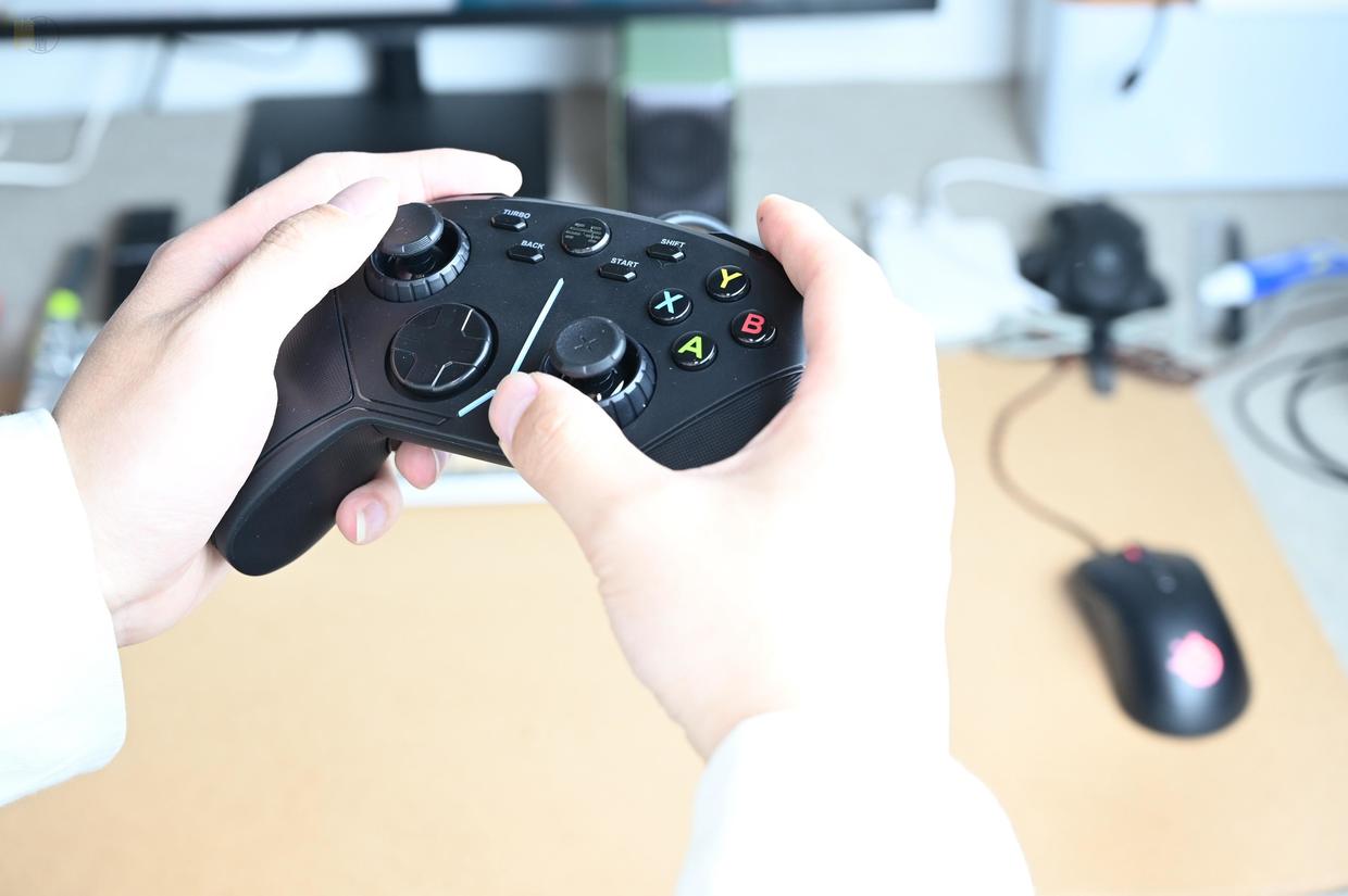 手柄推荐北通阿修罗3,北通阿修罗3摇杆精确度