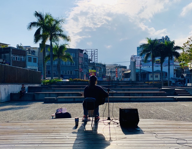 骑行台北到高雄多少公里,台北骑行到高雄