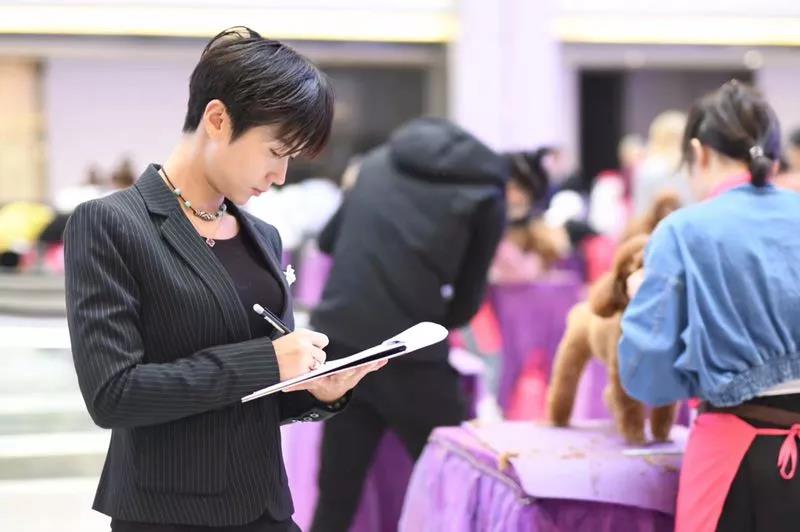 讲述宠物美容行业里拥有自己想要的人生