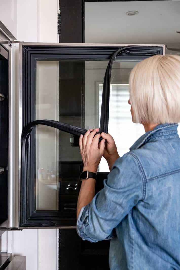 冰箱密封条脱胶怎么解决,冰箱密封条裂开怎么修复