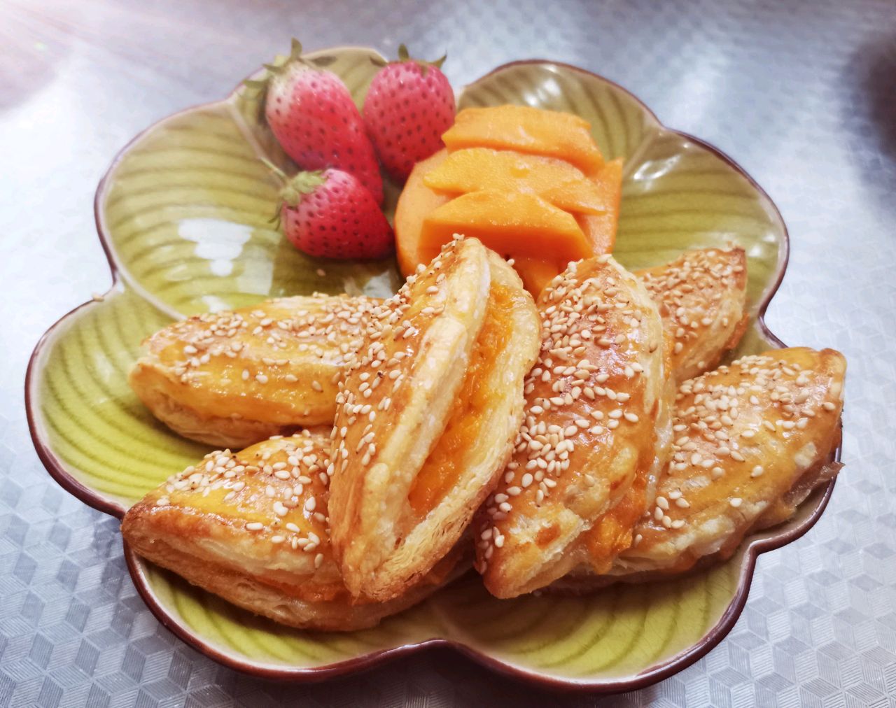 「芒果酥」的做法+配方，适合做下午茶或点心，只因颜值太高了