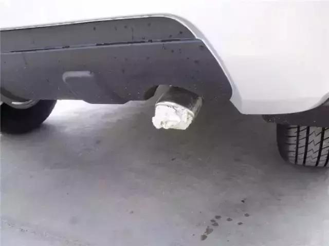 汽车排气管被堵住会爆炸吗,堵住排气管有什么后果