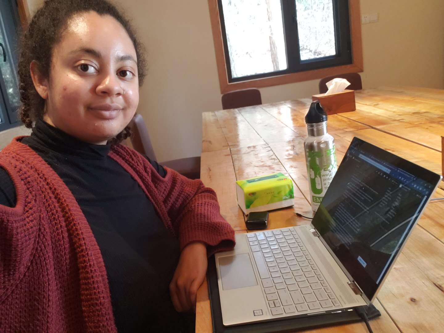 大连东软信息学院第三个学期,见屏如面直播