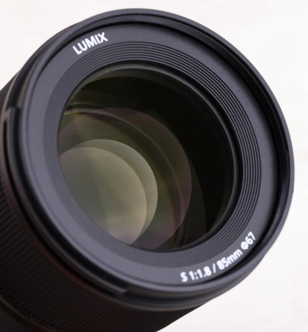 松下相机镜头45-150mm,松下85mm1.8镜头测评