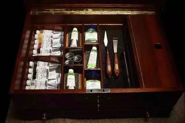 为什么自己买不上去新鲜的画材,廉价画材