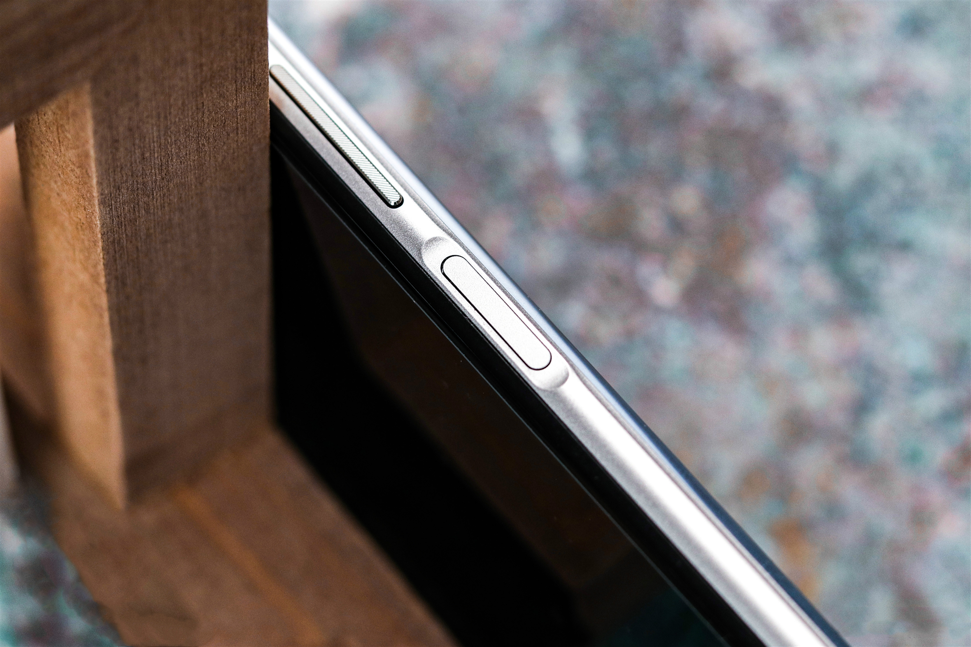 iqooz1评测游戏视频,iqooz1在当年的地位