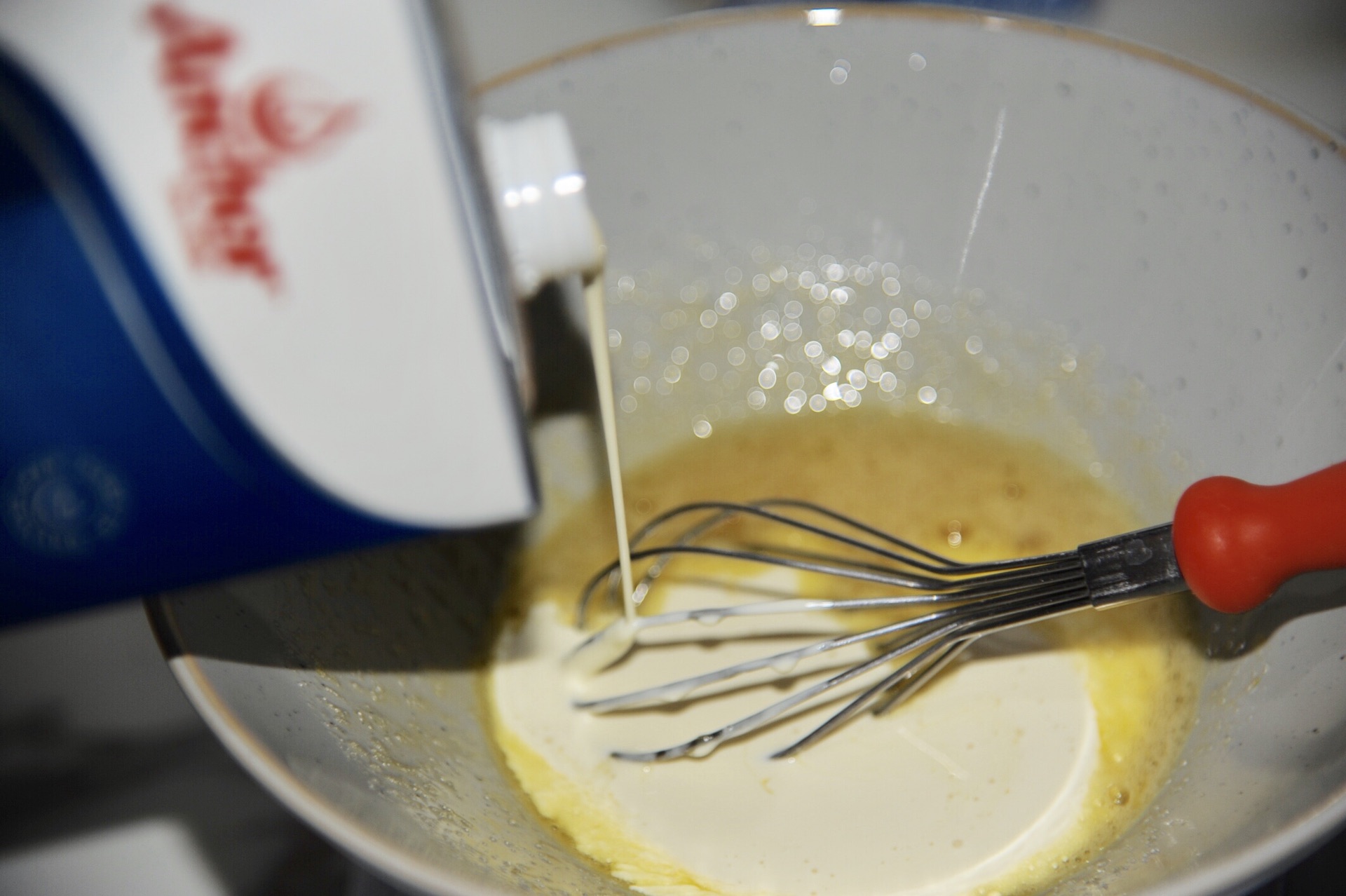 ​孩子爱吃蛋挞，自己在家也能做，经济实惠，比买的好吃