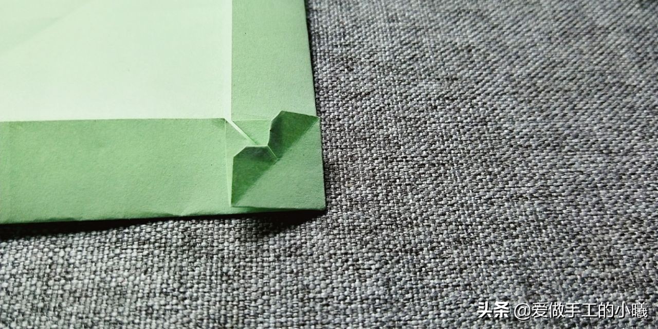 幸运草的盒子折纸教程,装四叶草盒子简单折纸