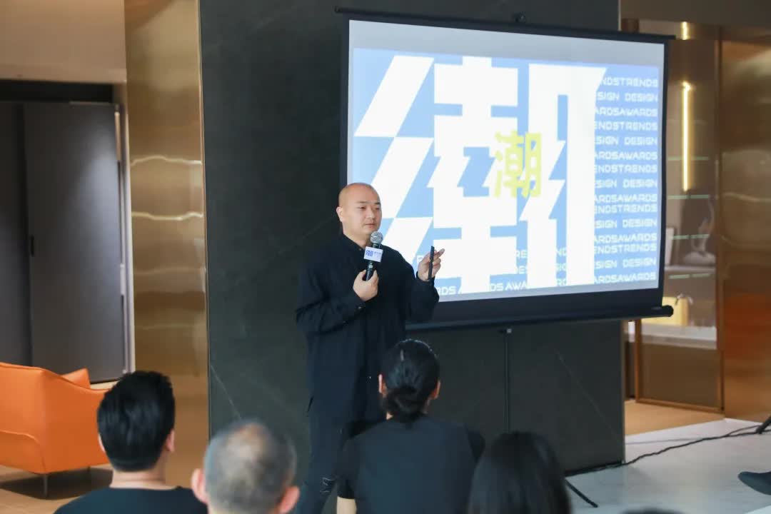 最具建筑感总部展厅亮相！华岩品致打造“百店百面”赋能“牛商”