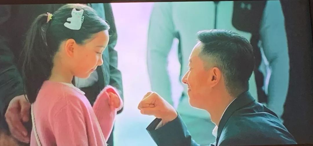 寰亚杨千嬅电影发布会,寰亚电影开场