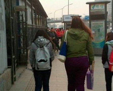 开心一刻：给女朋友发短信“我们分手吧”，她回了一句.